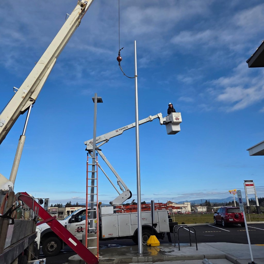 Outdoor rigging and placement